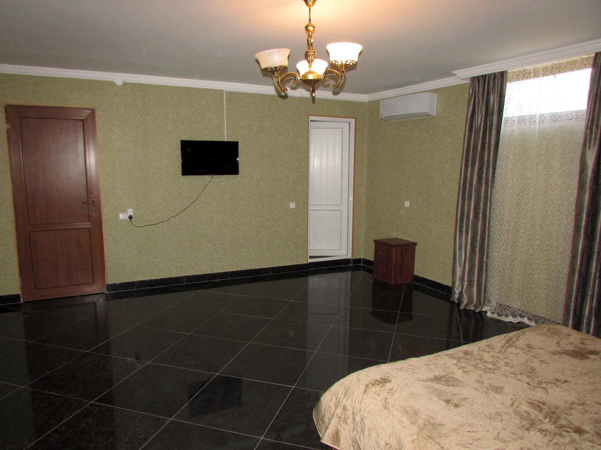 Hotel Gold Tbiliszi Kültér fotó